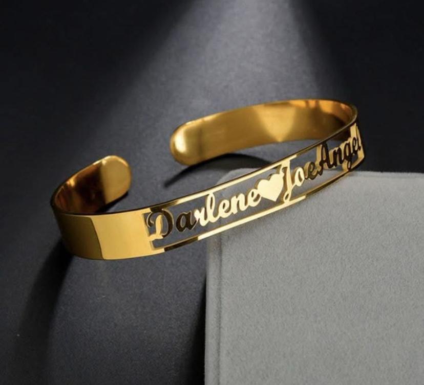 Custom bracelet  #400625