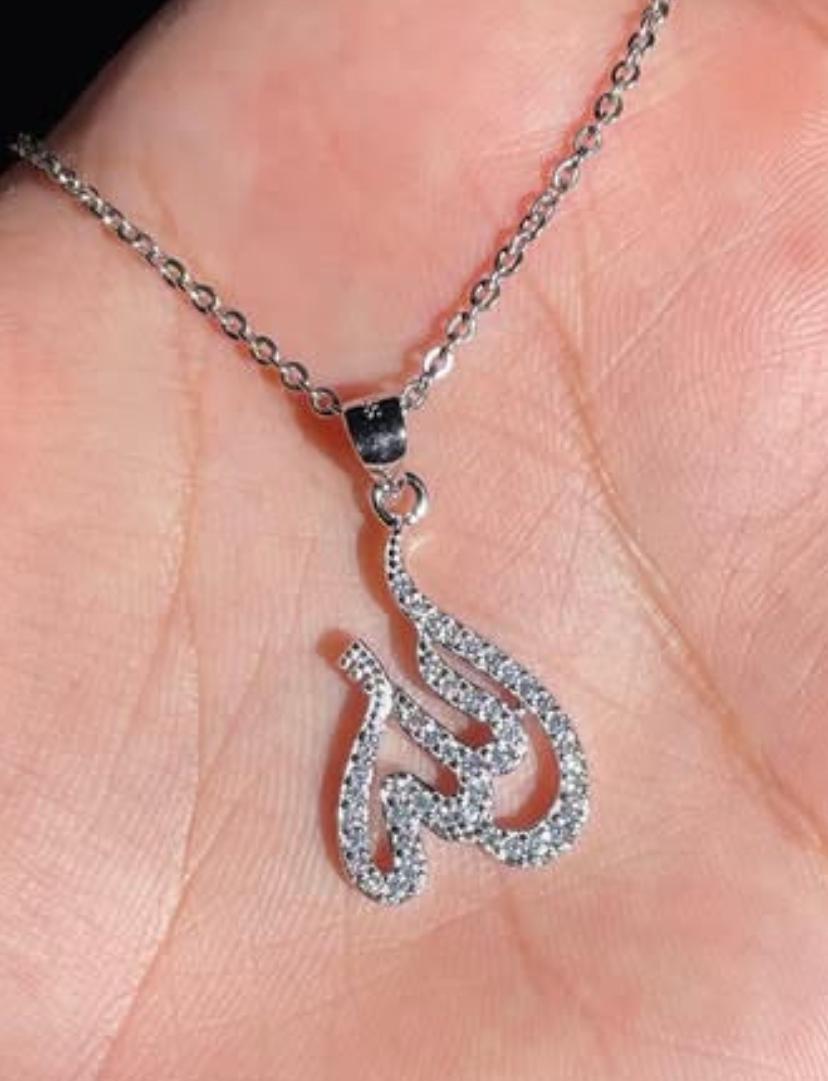 White pendant   #200625
